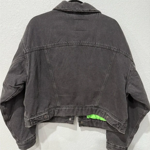 Levi's Women's Black Denim Jacket - Picture 2 of 2